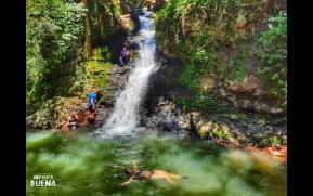 215-4-cachoeira-original.jpg